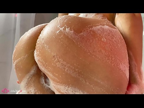 ❤️ Brunette شاور میں شدید orgasm کے لئے وائبریٹر کے ساتھ بلی میں مشت زنی کرتی ہے۔ ❤❌ مقعد فحش